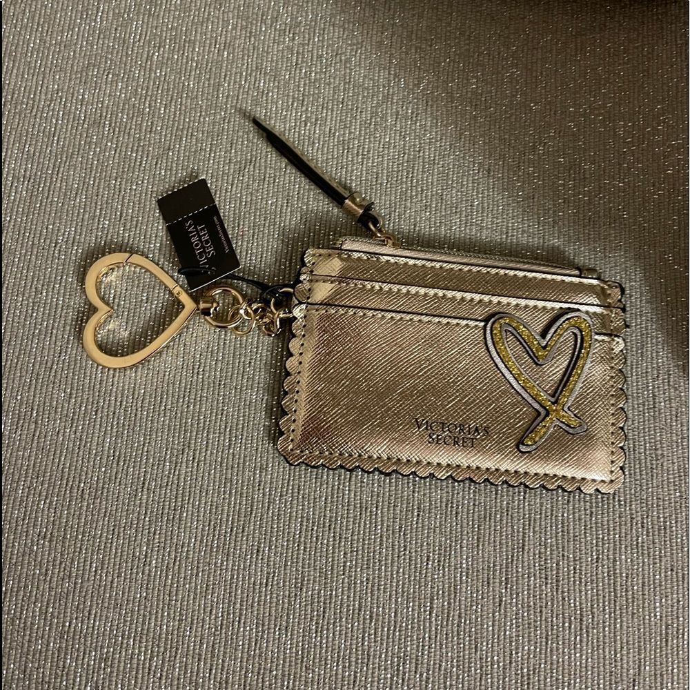 Cardāholder - Picture 12 of 12